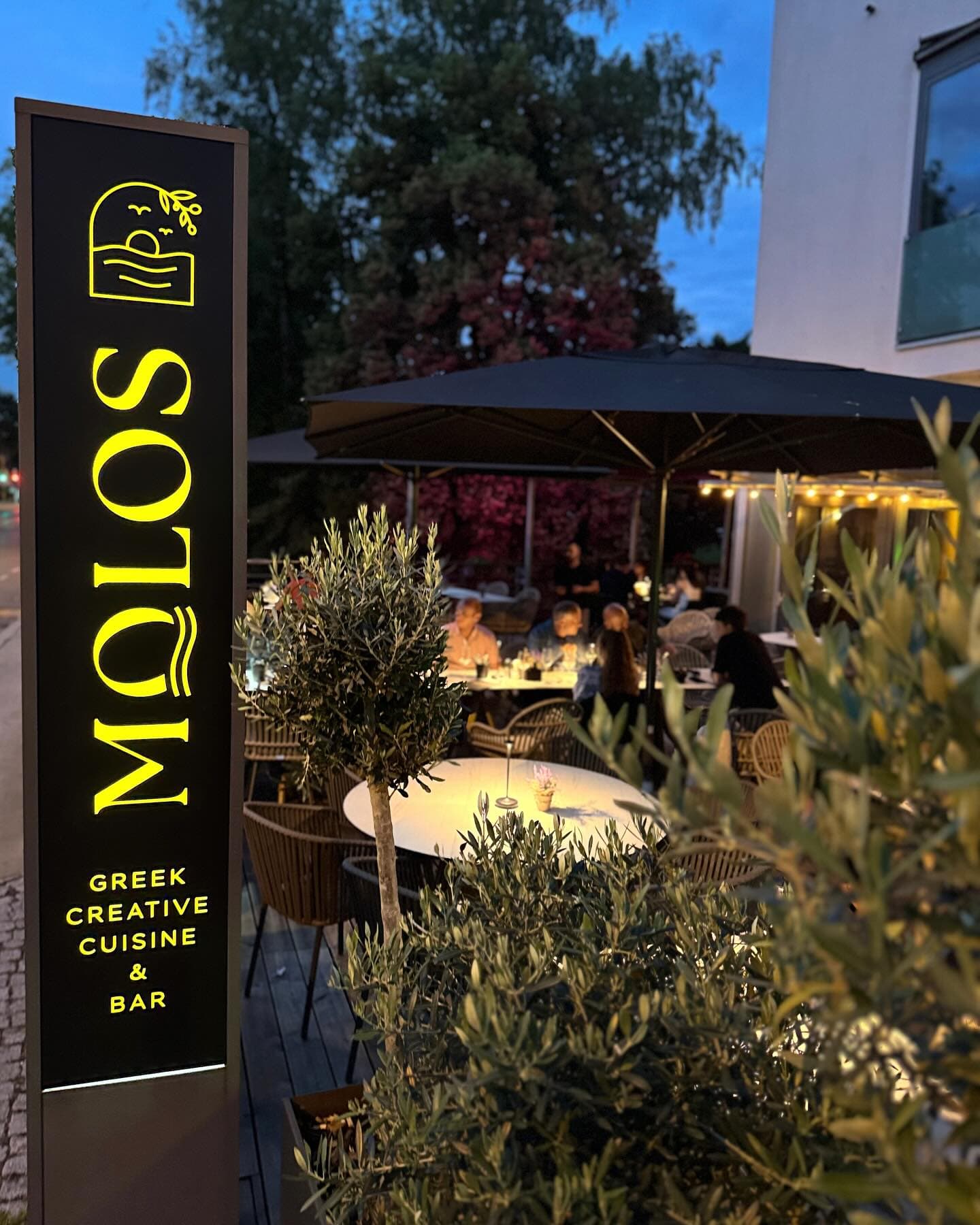 Molos Restaurant - 511480356_17848246380503039_202136064287752905_n.jpg